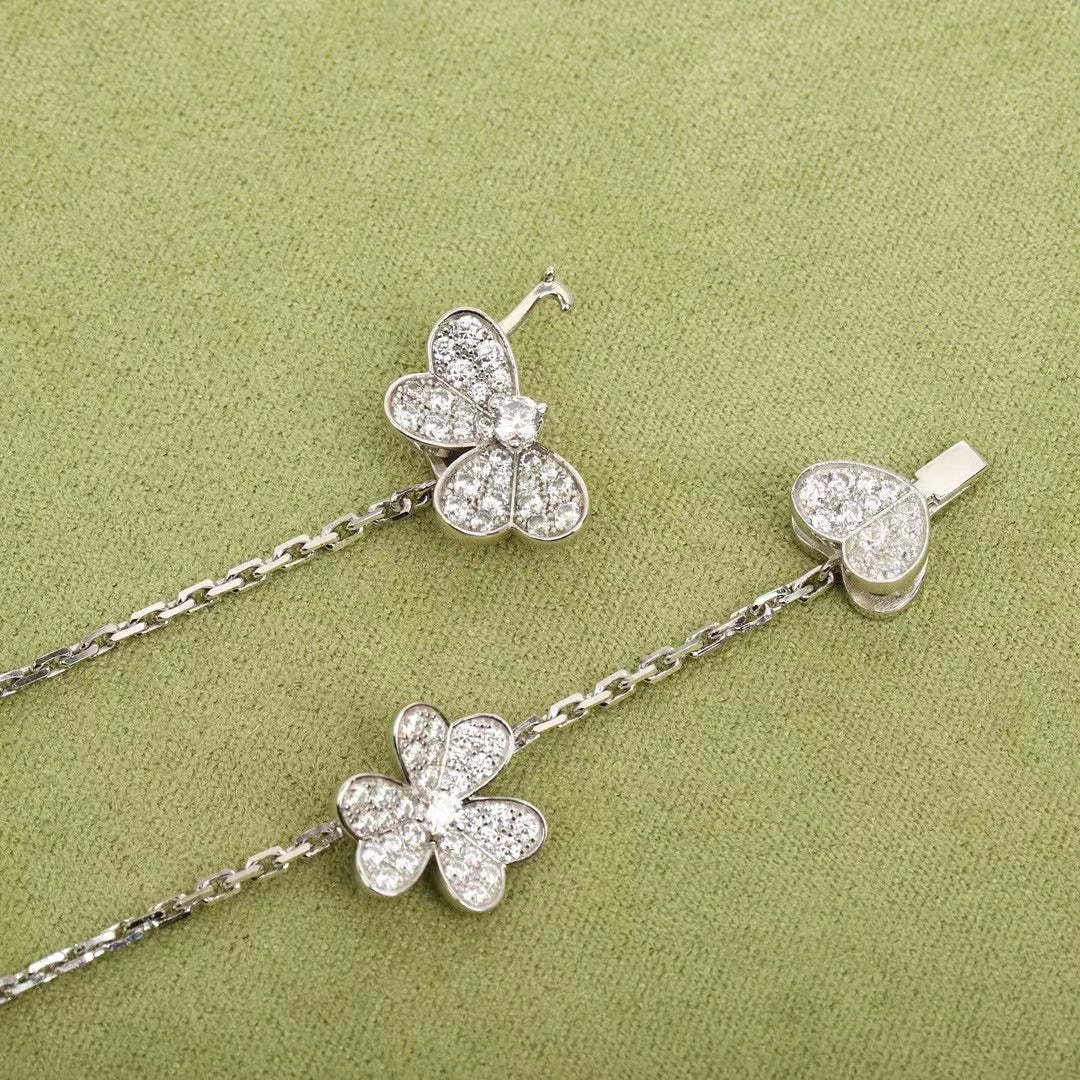 [kincade]FRIVOLE SILVER 9 FLOWERS NECKLACE