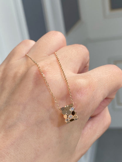 [kincade]BEE LOVE DIAMOND NECKLACE