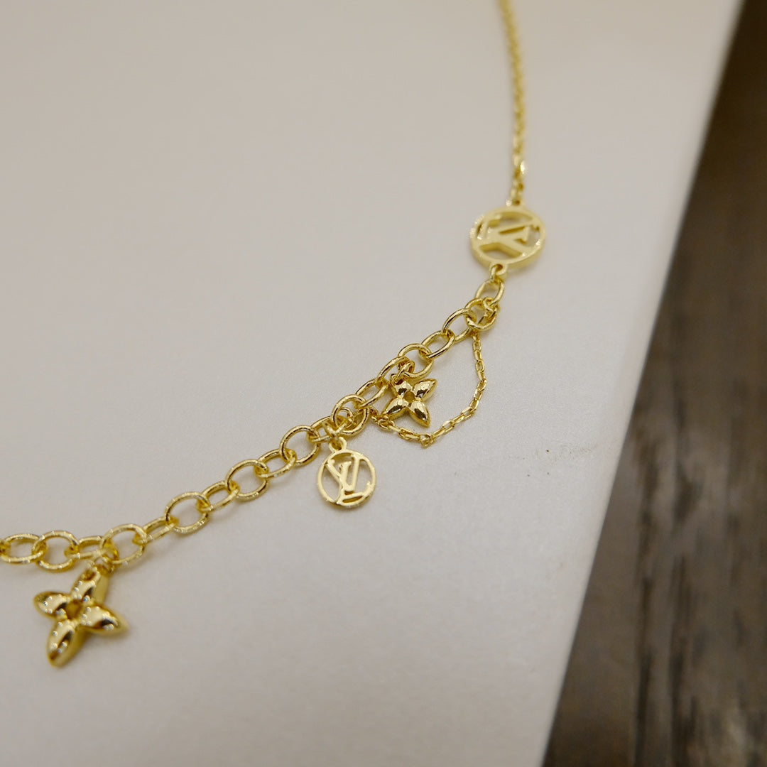 [kincade]BLOOMING SUPPLE NECKLACE BRASS