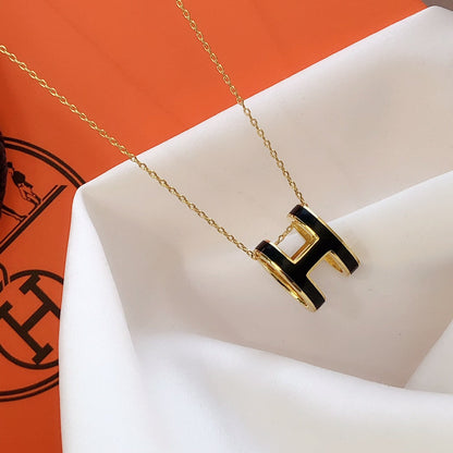 [kincade]HM CLIC BLACK ENAMEL GOLD NECKLACE