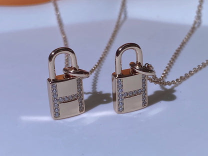 [kincade]HM ADVANCED NICHE LOCK HEAD NECKLACE DIAMONDS