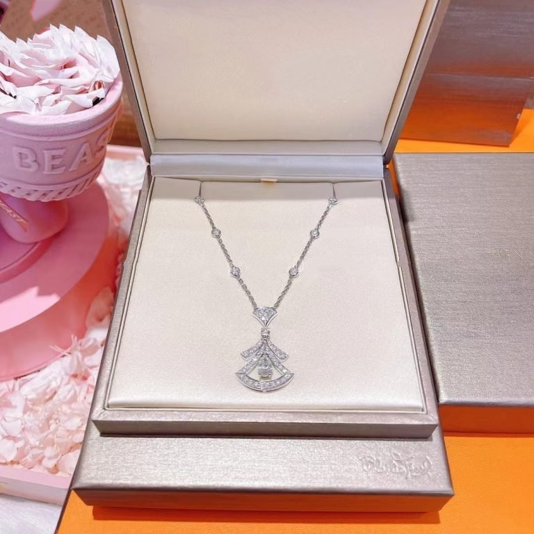 [kincade]DREAM NECKLACE WHITE DIAMOND SILVER