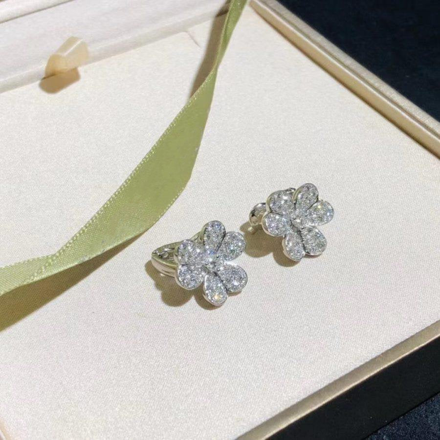 [kincade]FRIVOLE SILVER FLOWER DIAMOND EARRINGS