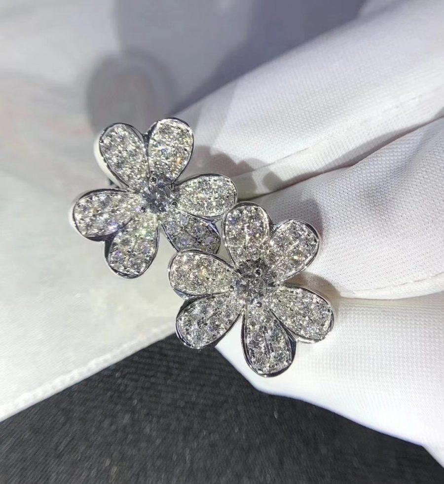 [kincade]FRIVOLE SILVER FLOWER DIAMOND EARRINGS