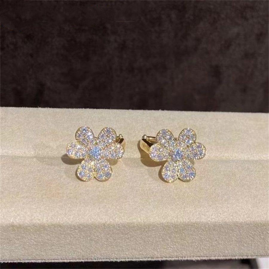 [kincade]FRIVOLE GOLD FLOWER DIAMOND EARRINGS