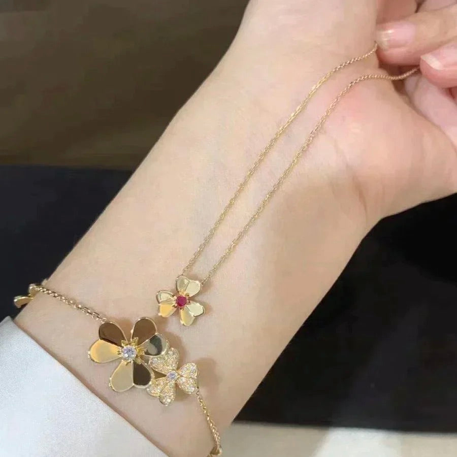 [kincade]FRIVOLE GOLD FLOWER NECKLACE