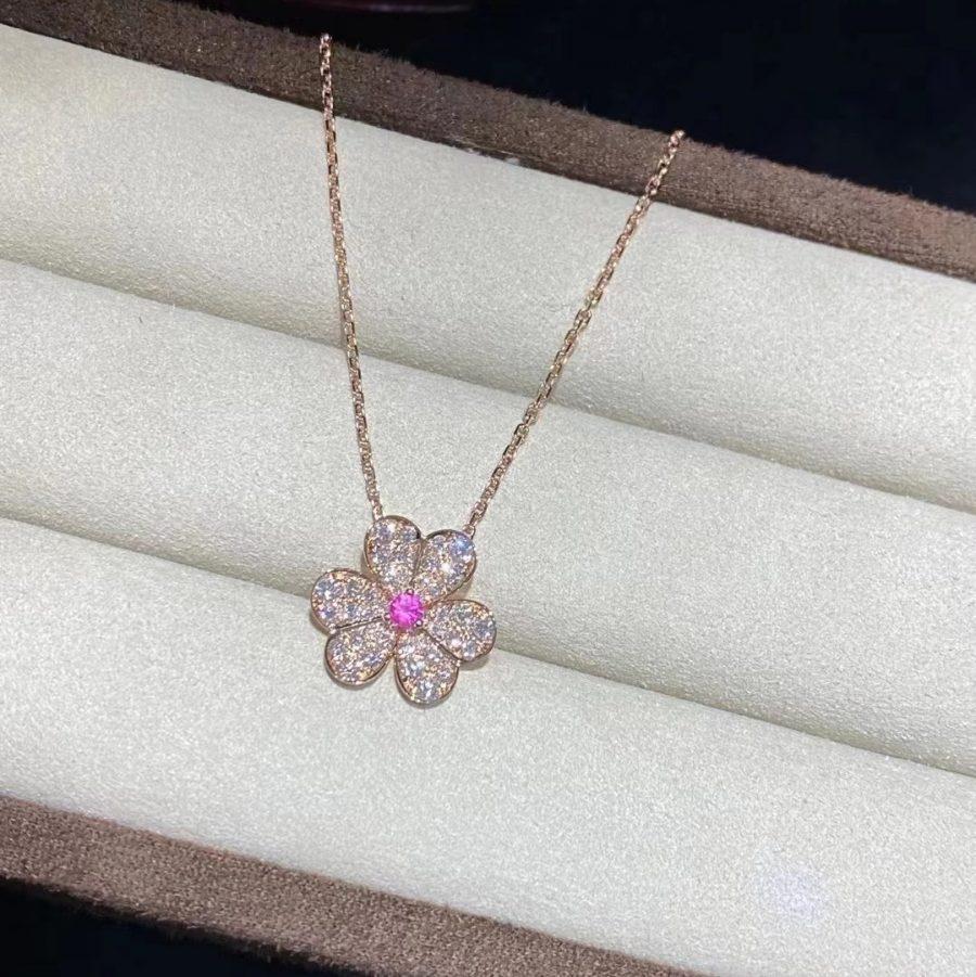 [kincade]FRIVOLE ROSE GOLD FLOWER DIAMOND NECKLACE