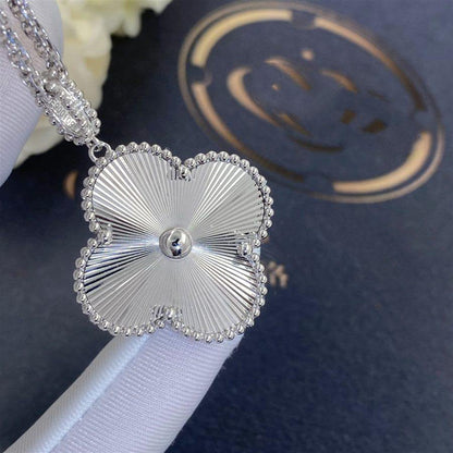 [kincade]CLOVER 25MM SILVER BIG CLOVER NECKLACE