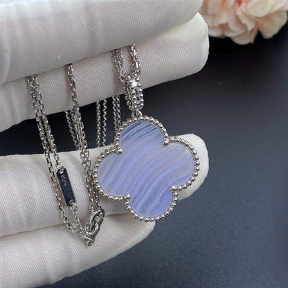 [kincade]CLOVER SILVER CHALCEDONY BIG CLOVER NECKLACE