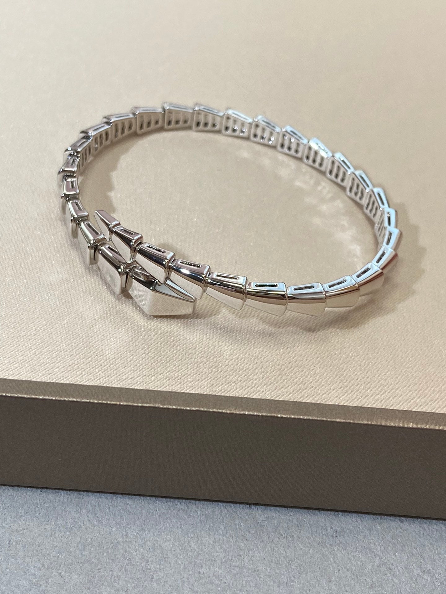 [kincade]SERPENTI VIPER SILVER BRACELET