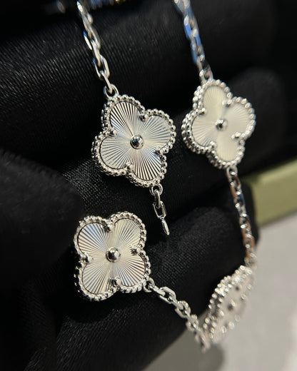 [kincade]CLOVER SILVER 5 MOTIFS BRACELET